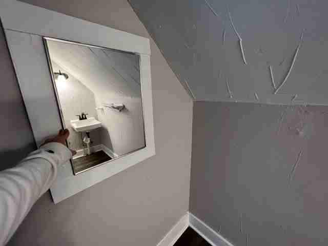 2050 E Hanna Ave #2 - Photo 2 of 33