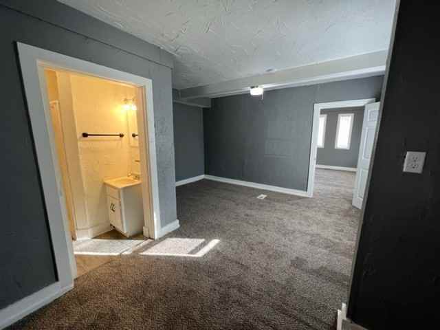 2050 E Hanna Ave #2 - Photo 5 of 33