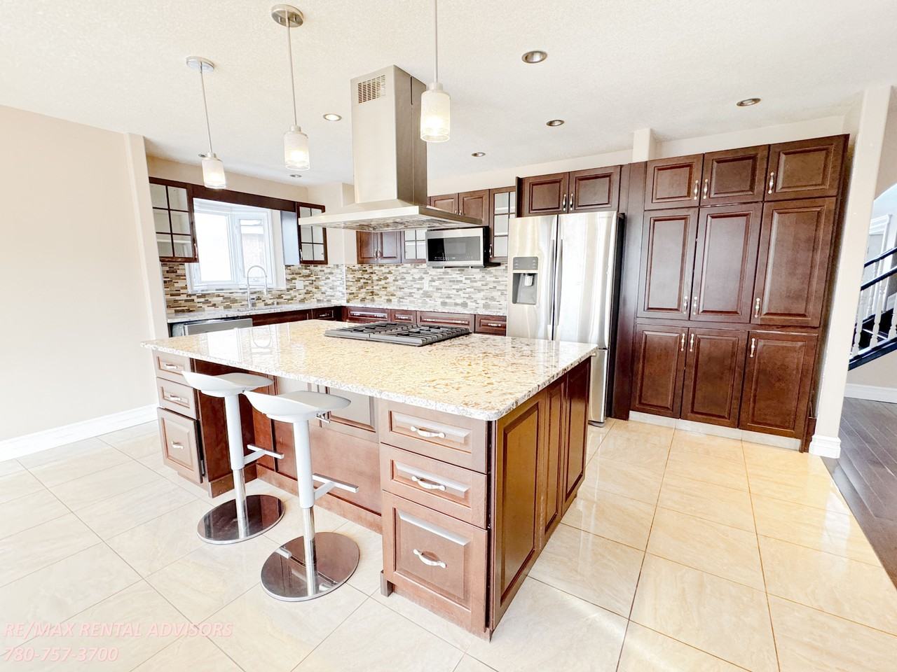 1115 Falconer Rd Nw - Photo 6 of 33