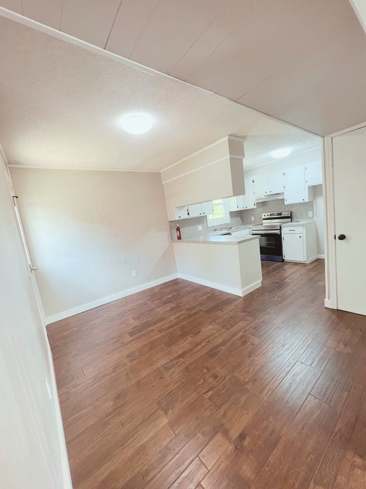 195 Bell Court Dr #3 - Photo 7 of 9