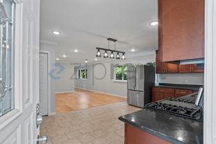9 La Salle Ave - Photo 1 of 1