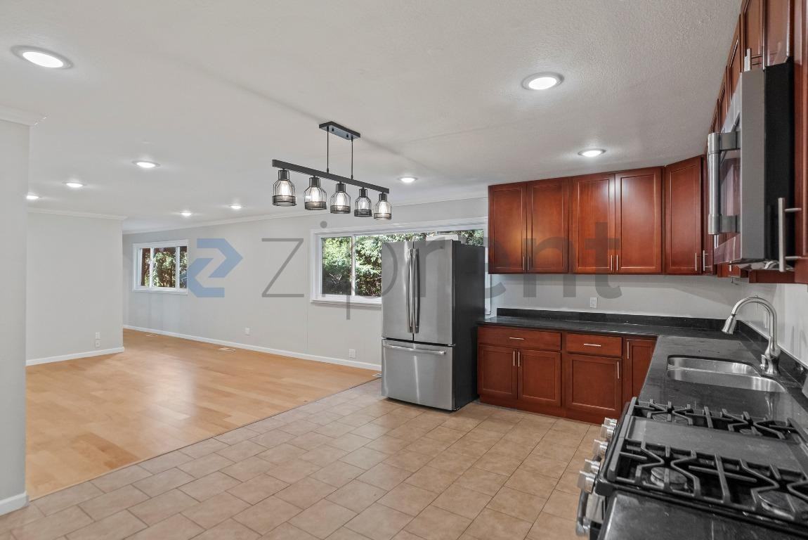 9 La Salle Ave - Photo 2 of 30