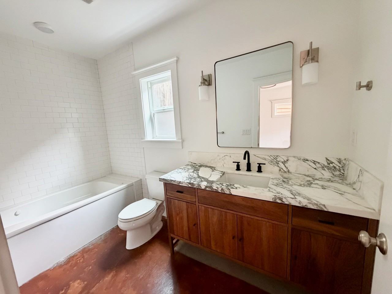 3263 Louise Street - Photo 7 of 36