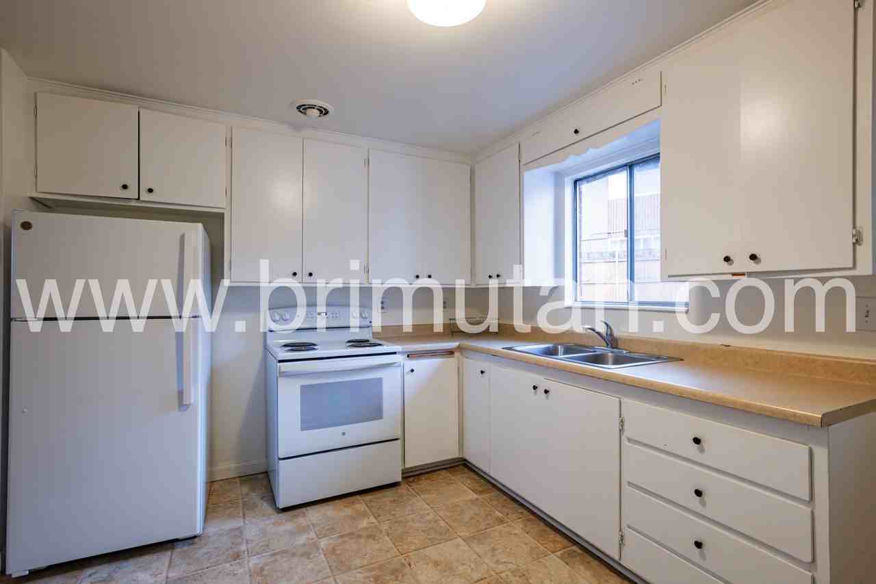 3953 Alberly Way #3953 - Photo 3 of 17