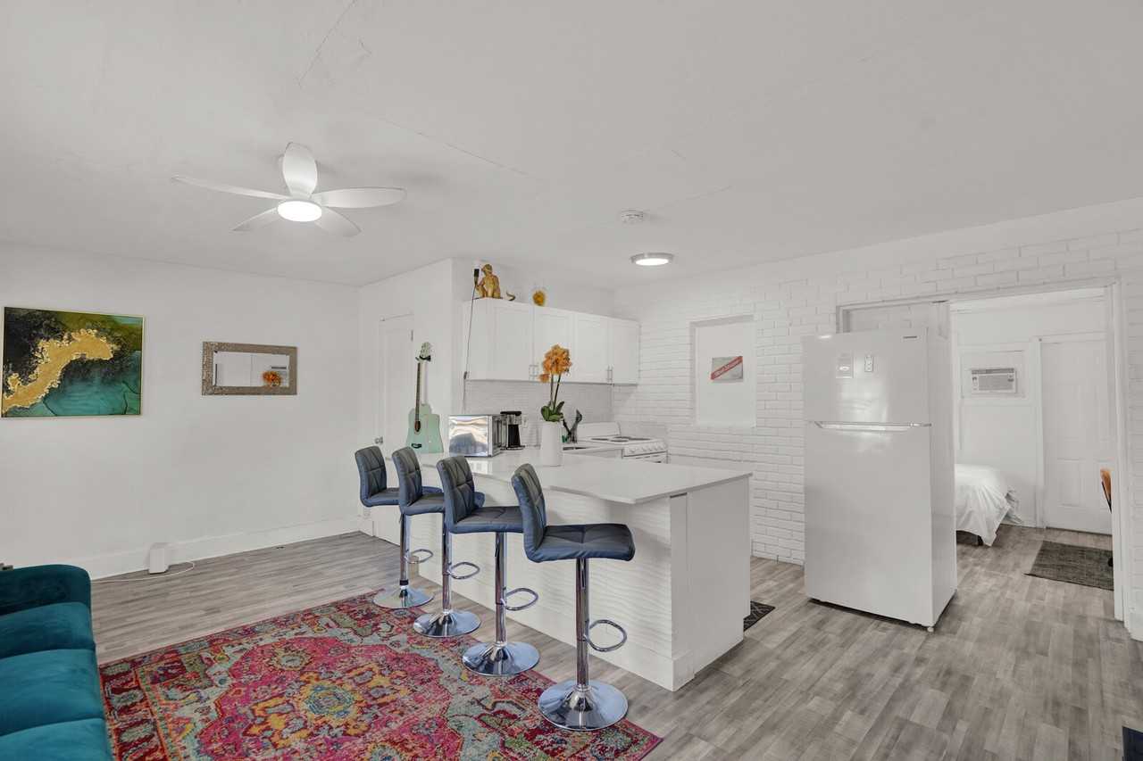 7871 Terrace Rd #B - Photo 3 of 15