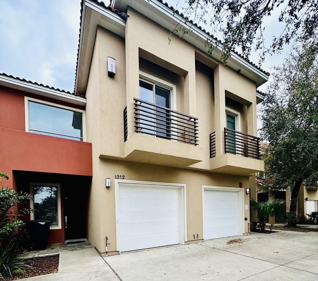 1312 E Pineridge Ave #NA