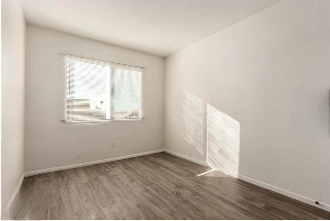 4523 E Wood St #4523 - Photo 3 of 20