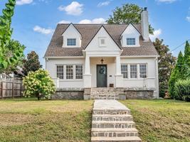 featured image of 1514 Sweetbriar Ave #NA