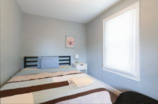 911 E 49th St #NA - Photo 1 of 1