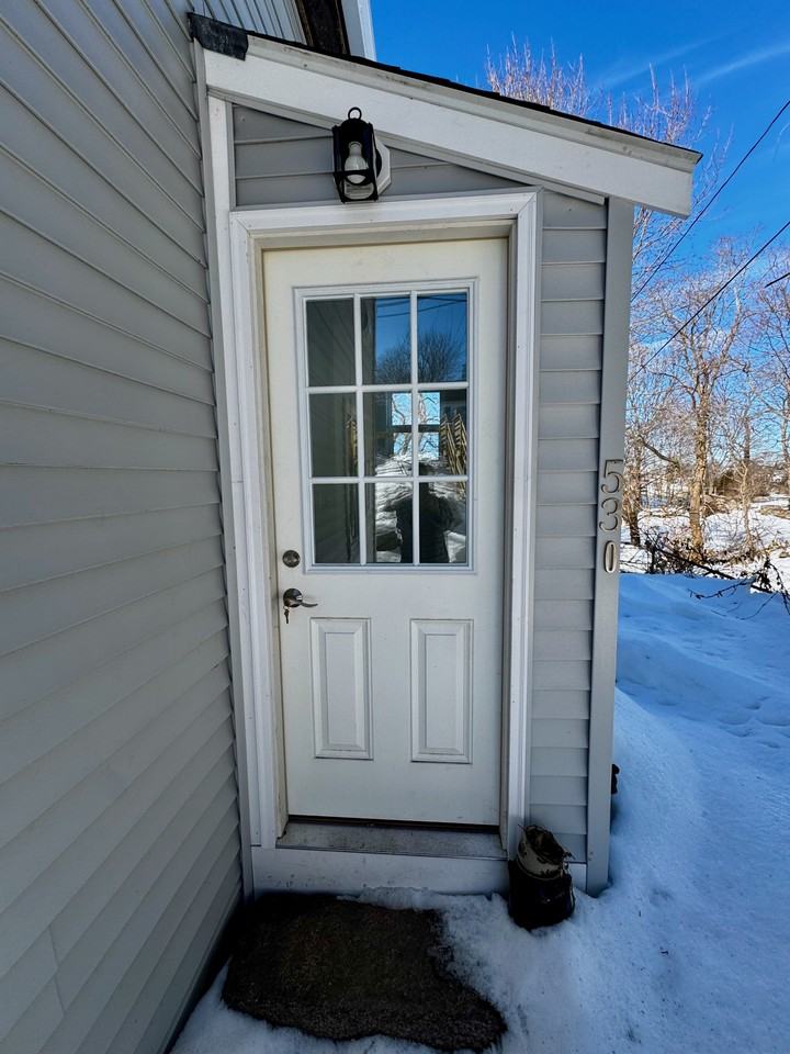 530 Washington St #A - Photo 2 of 24