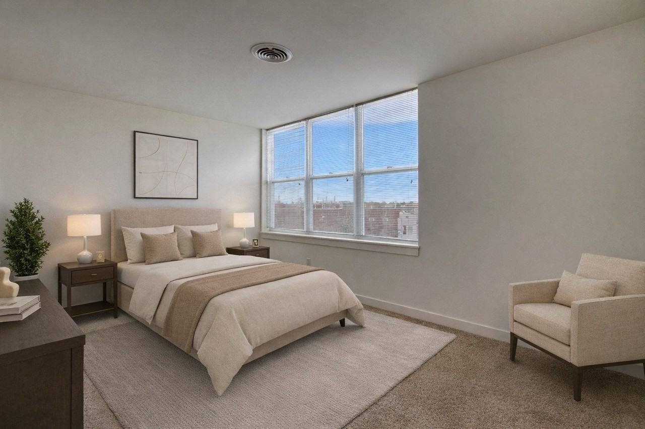 Latitude - Photo 4 of 21