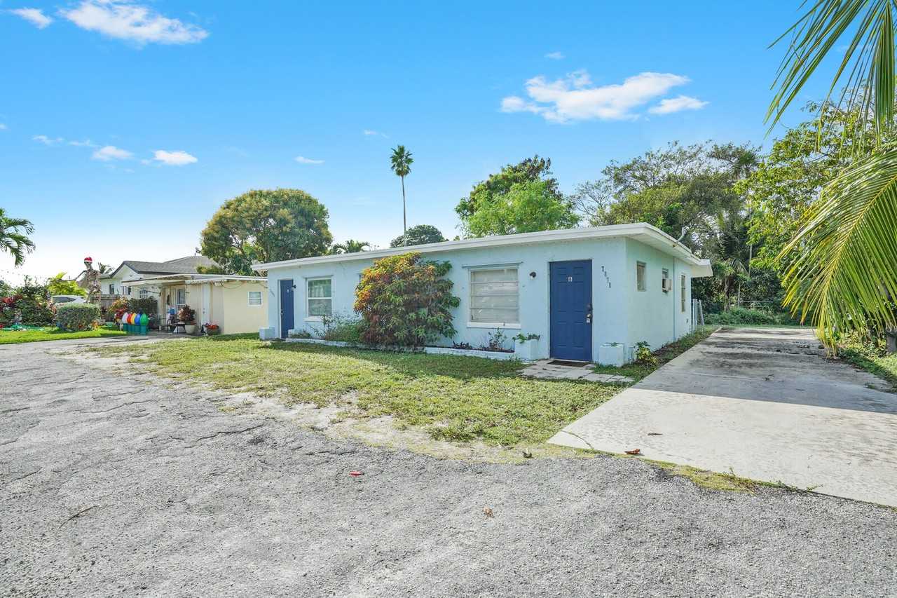 7871 Terrace Rd #A - Photo 2 of 10