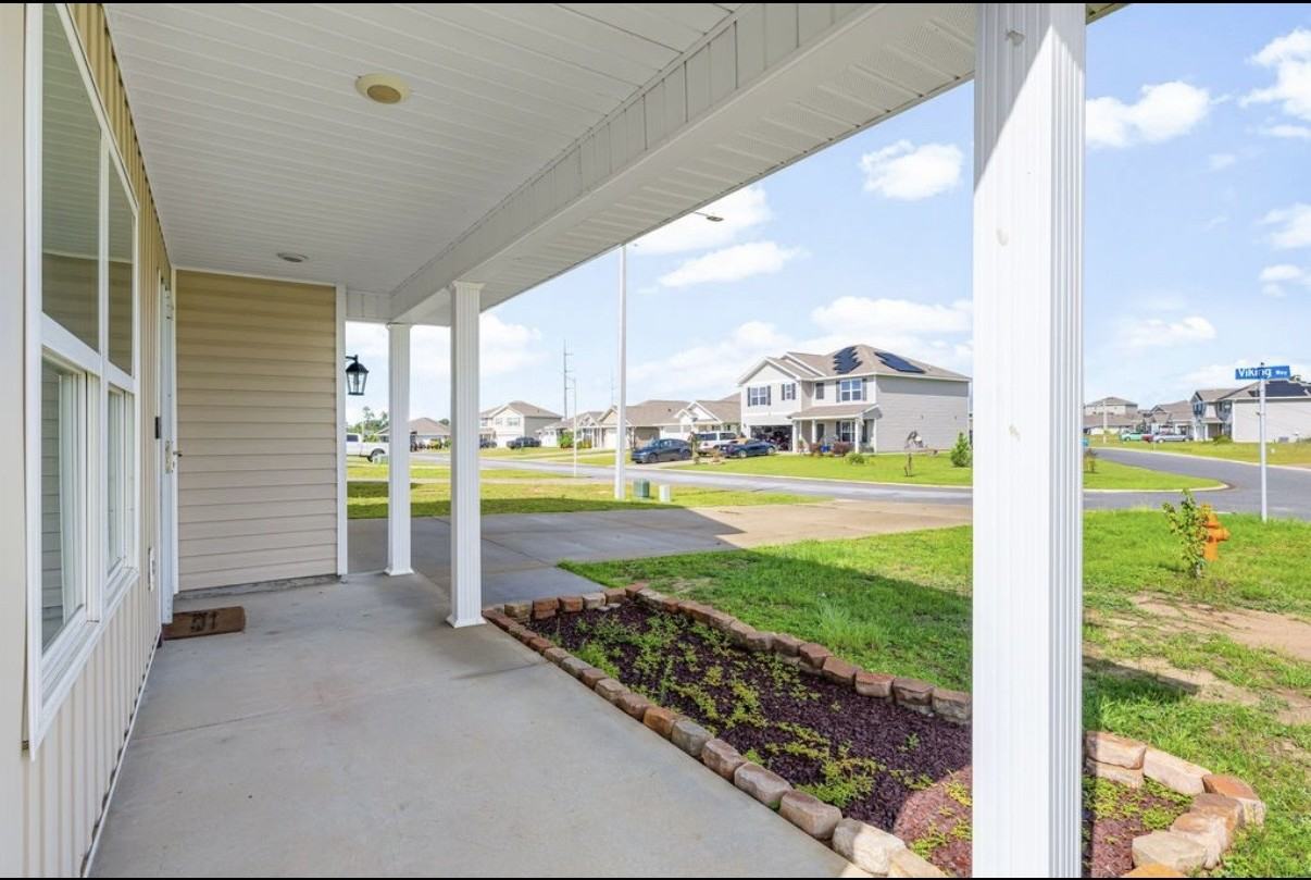 5832 Viking Way #NA - Photo 4 of 27