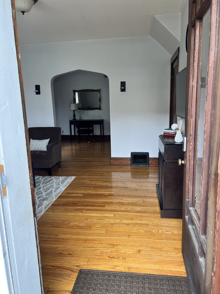 Graham St #1115 - Photo 4 of 35