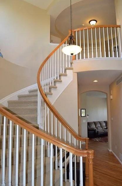 10665 Cedarcrest Circle - Photo 2 of 24