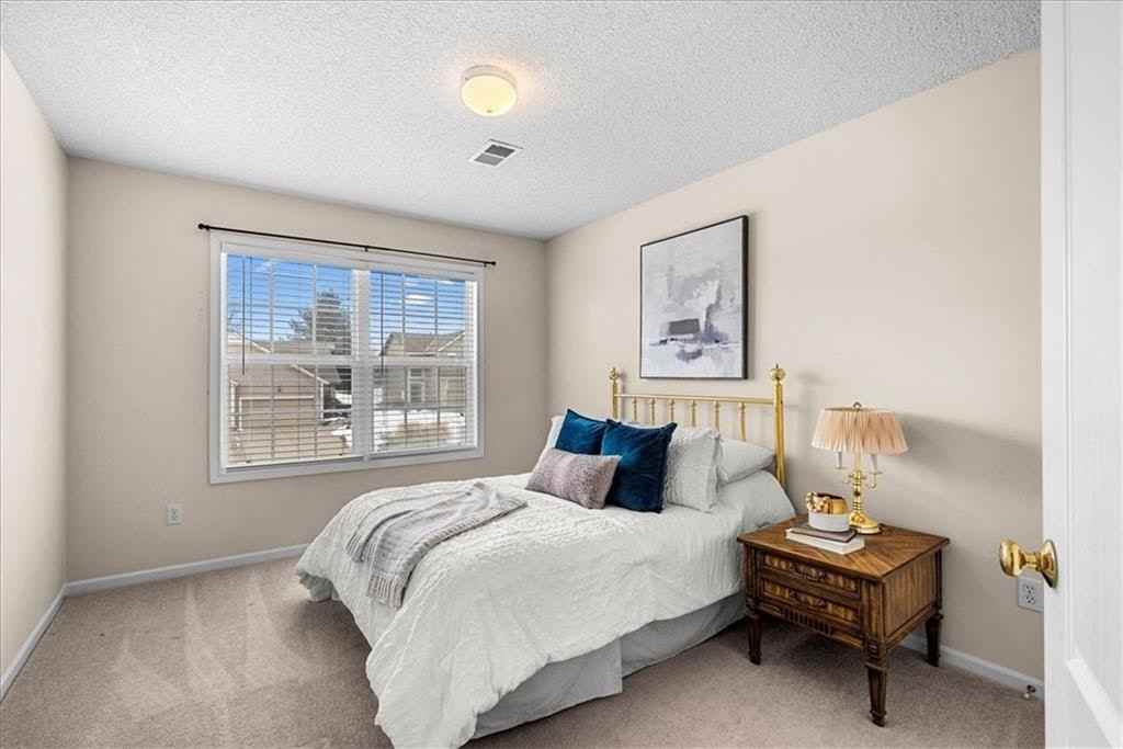 15557 Floyd Street - Photo 3 of 17