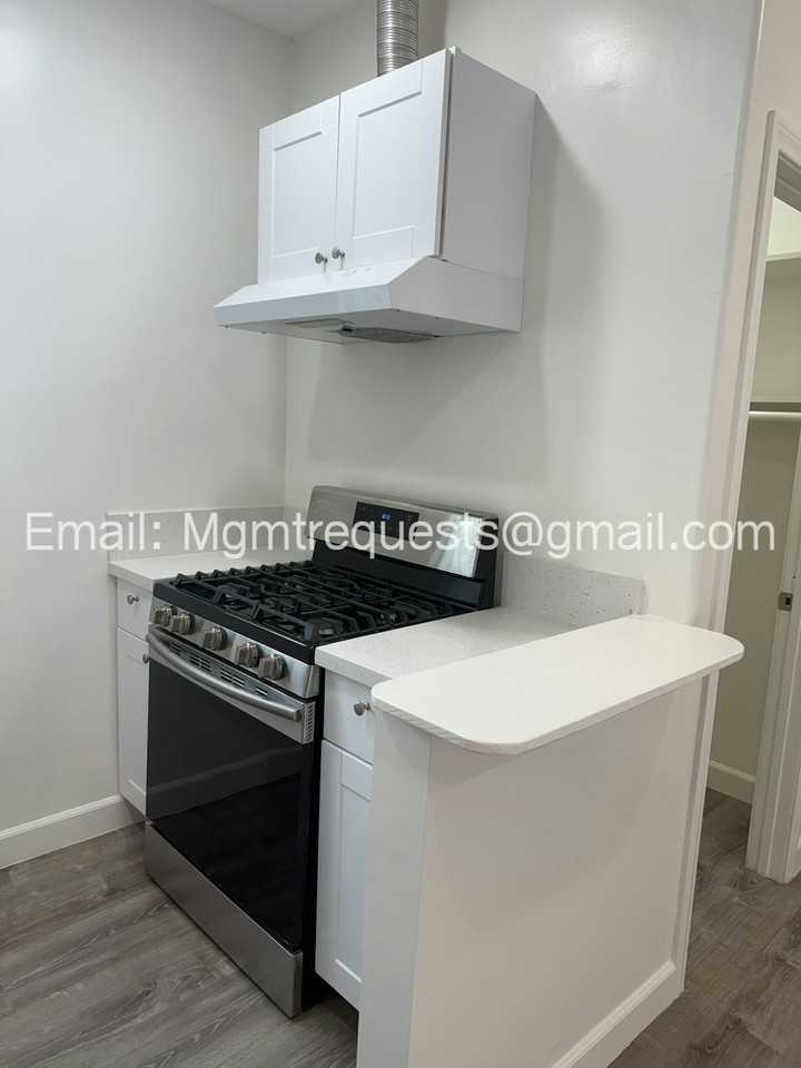 216 West Santa Fe Avenue, Unit 2 - Photo 3 of 13