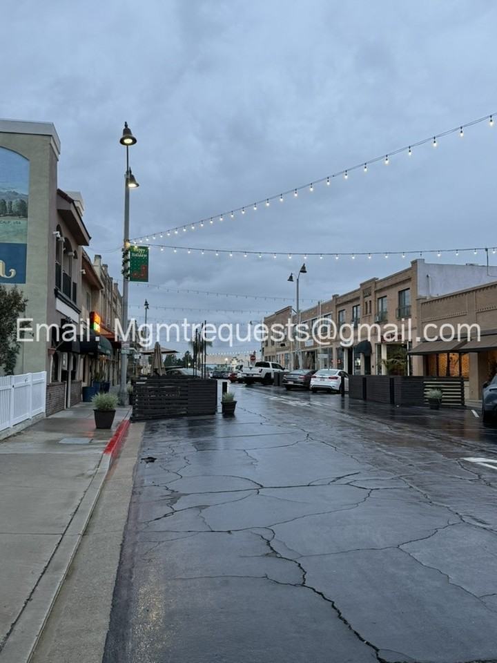 216 West Santa Fe Avenue, Unit 2 - Photo 5 of 13