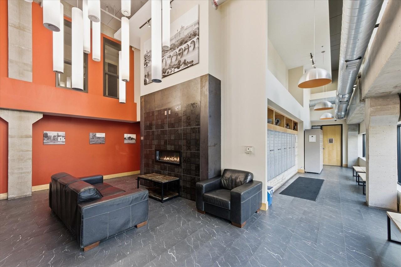 Stone Arch II - Photo 6 of 50