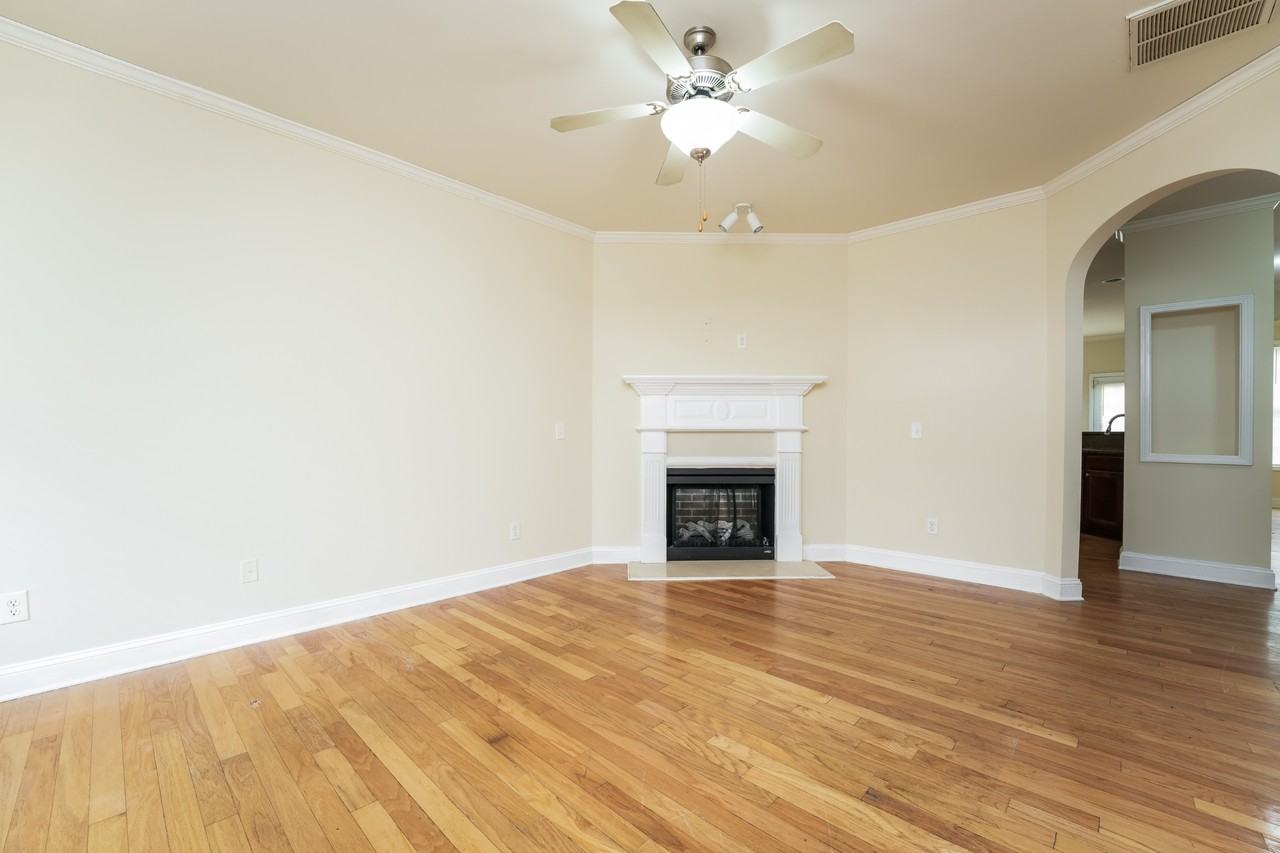 4414 Dallis Ct - Photo 7 of 15