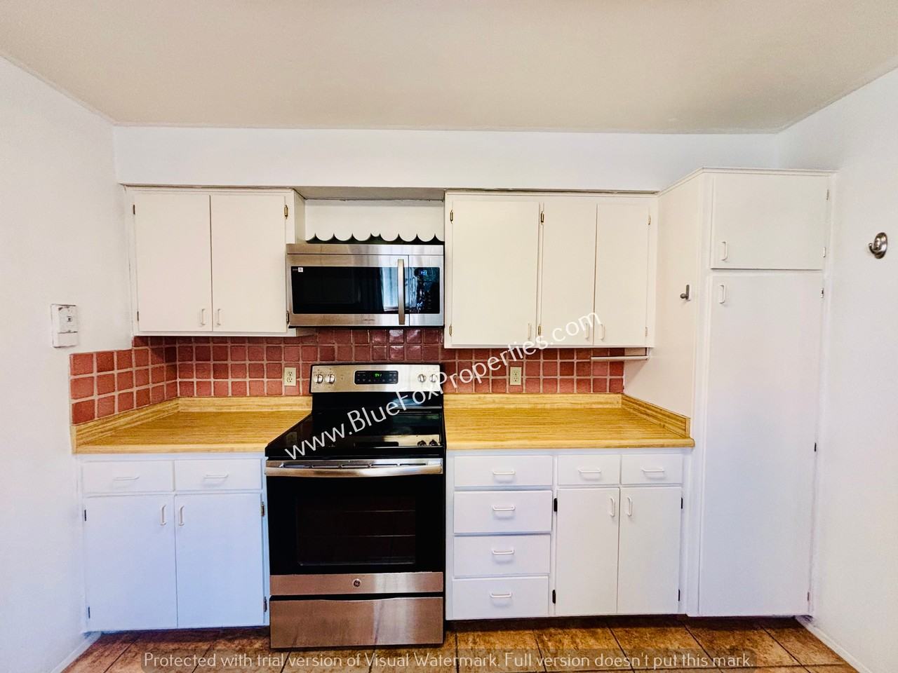 2712 N Cloverland Ave - Photo 4 of 15