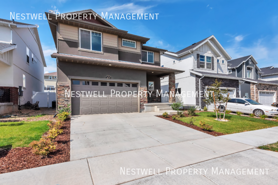 2635 N Wallace Way - Photo 3 of 50