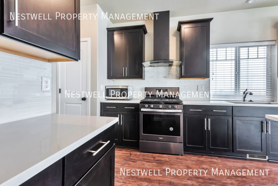 2635 N Wallace Way - Photo 6 of 50