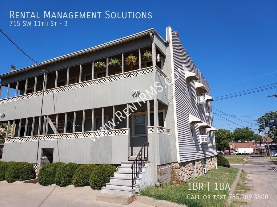 715 Sw 11th St #3 - Photo 2 of 20