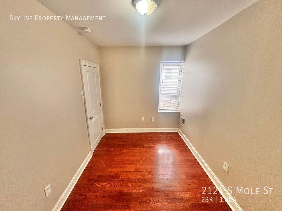 2124 S Mole St - Photo 6 of 17