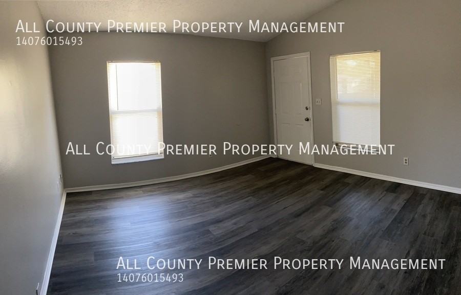 1215 Ravida Cir - Photo 2 of 9