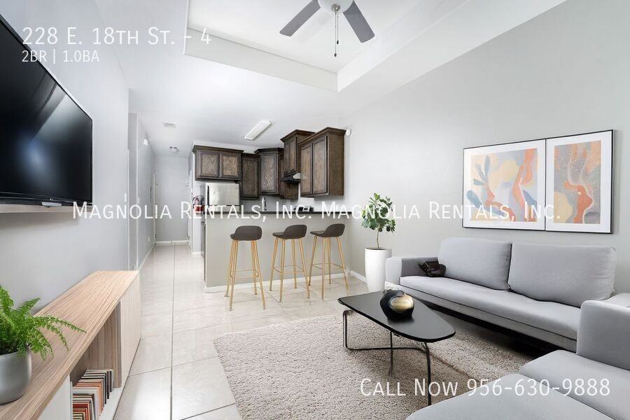 228 E 18th St #4 - Photo 2 of 11