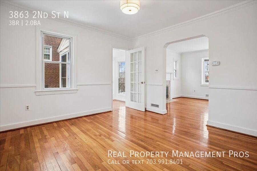 3863 2nd St N - Photo 7 of 31