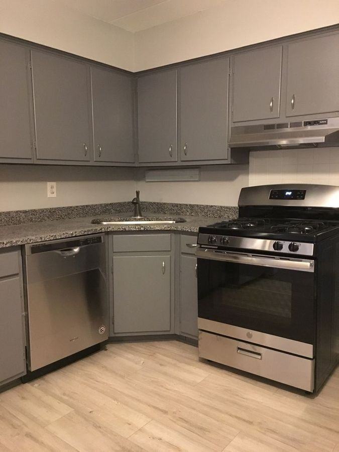 10302 S Komensky Ave #5 - Photo 3 of 7