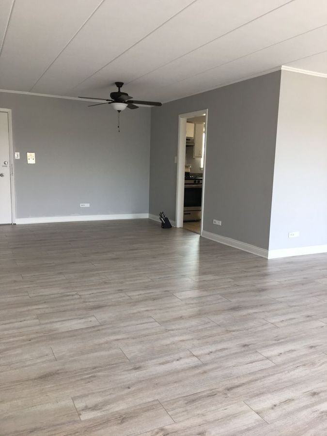 10302 S Komensky Ave #5 - Photo 5 of 7