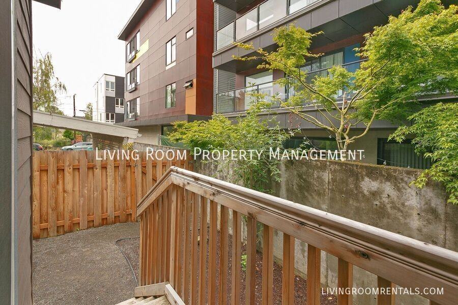 1520 Se 44th Ave #B - Photo 6 of 13