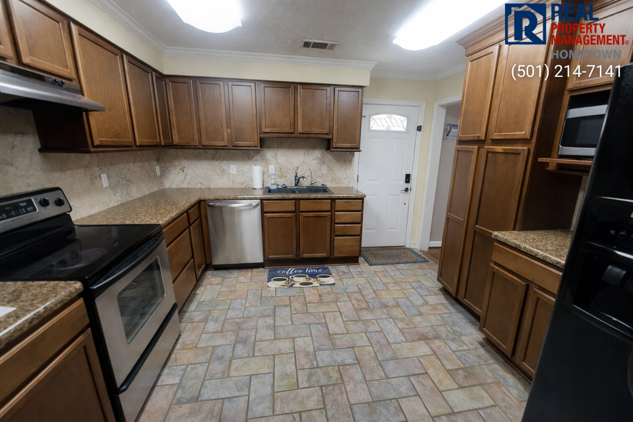 130 Sheridan Rd - Photo 4 of 22