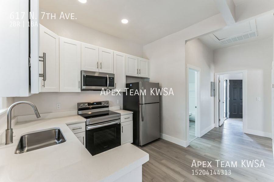 617 N 7th Ave - Photo 4 of 44