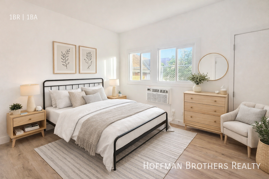 1184 N Edgemont St - Photo 2 of 4