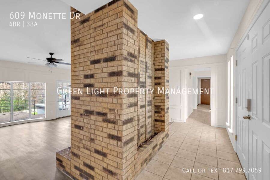 609 Monette Dr - Photo 5 of 33