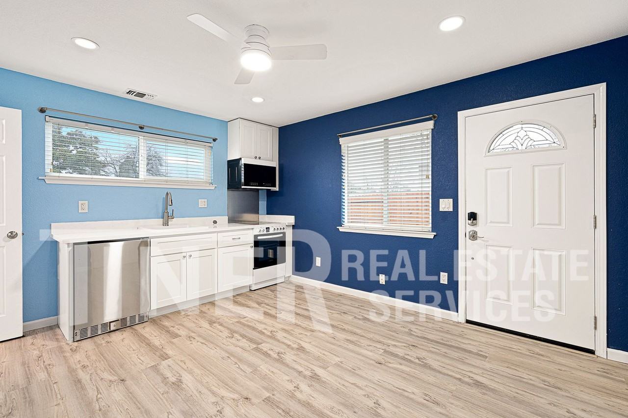 3644 Cody Way - Photo 2 of 14