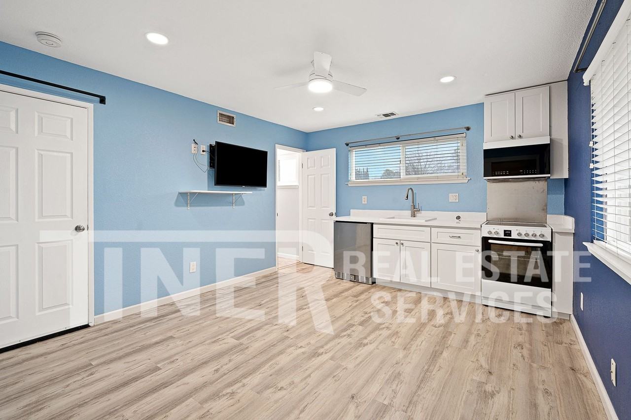 3644 Cody Way - Photo 6 of 14