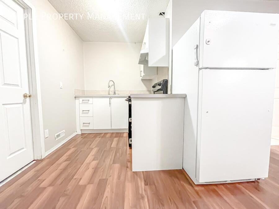 6 Tarington Gdns Ne Unit B - Photo 3 of 15