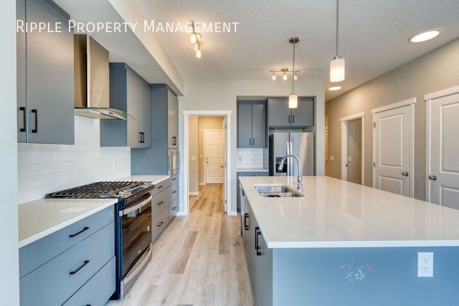 149 Arbour Lake Hill Nw - Photo 3 of 24