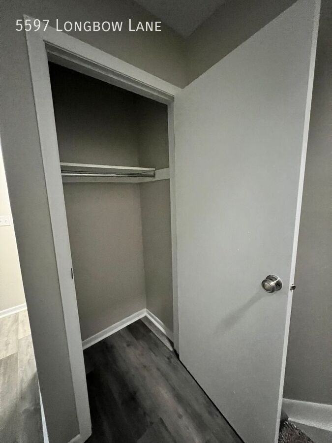5597 Longbow Ln - Photo 6 of 28