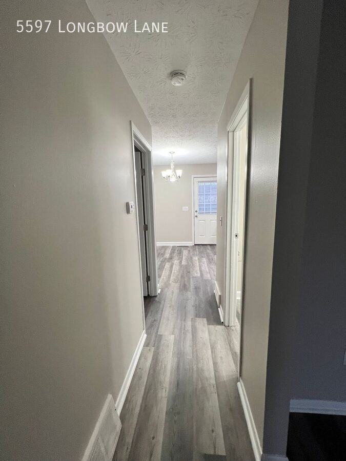 5597 Longbow Ln - Photo 7 of 28