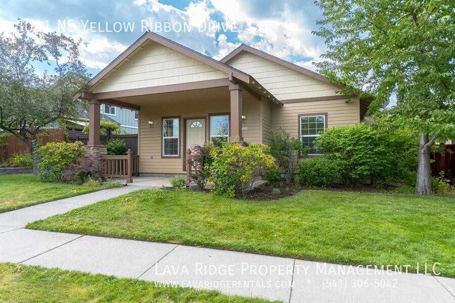 3011 Ne Yellow Ribbon Dr - Photo 3 of 38