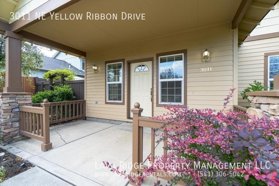 3011 Ne Yellow Ribbon Dr - Photo 4 of 38
