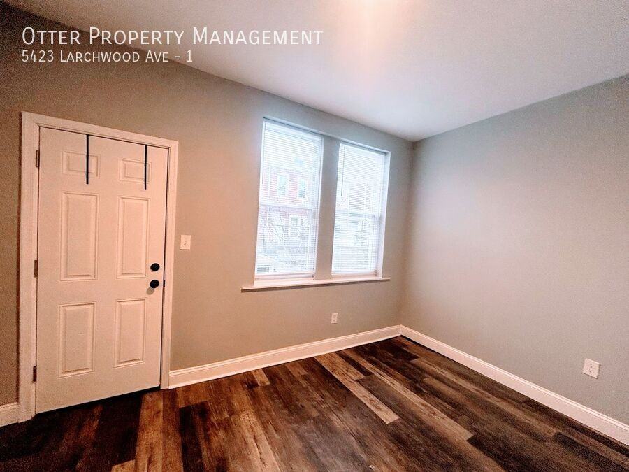 5423 Larchwood Ave #1 - Photo 3 of 21
