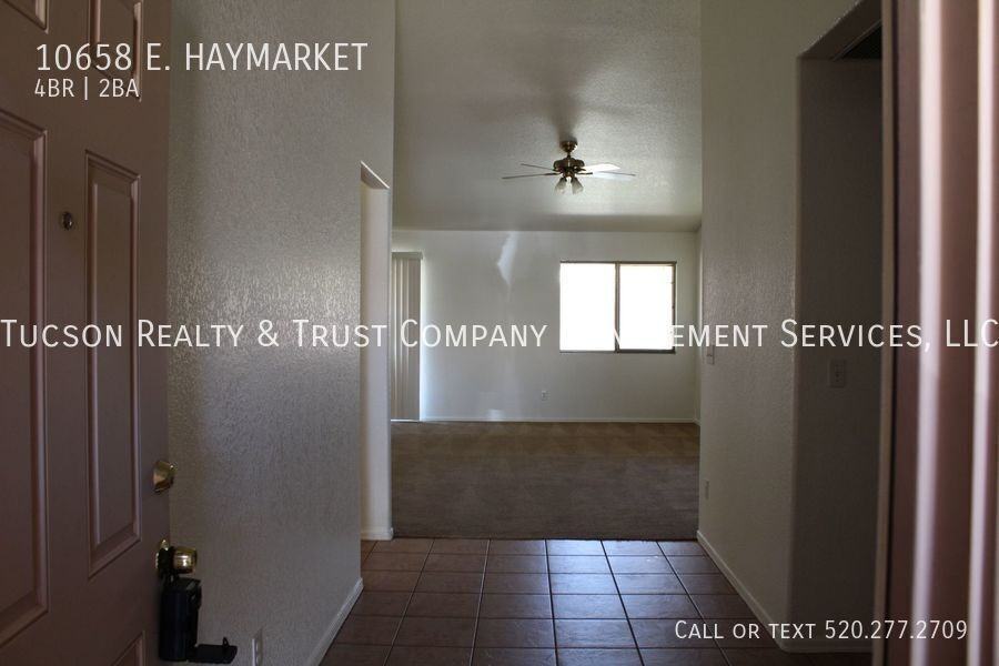 10658 E Haymarket St - Photo 2 of 13