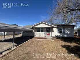 3925 Se 10th Pl - Photo 1 of 1